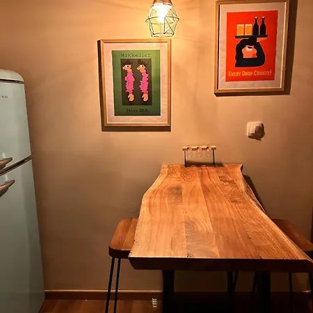 Rania's Cozy & Stylish Retreat Apartamento