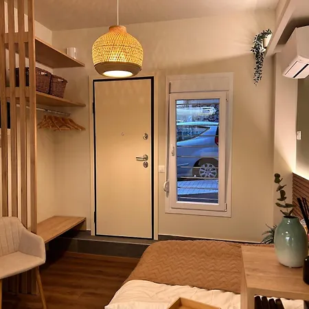Rania's Cozy & Stylish Retreat Apartamento Tessalónica