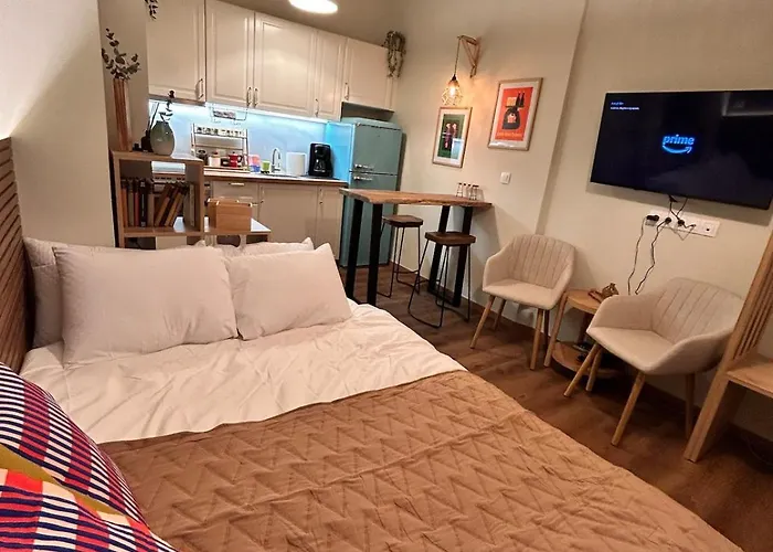Rania's Cozy & Stylish Retreat